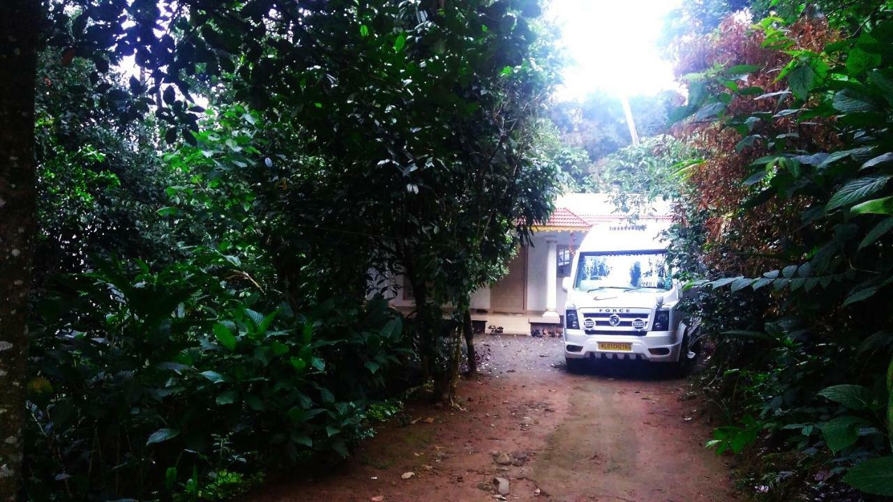 Leeland Munnar Bed & Breakfast Exterior photo