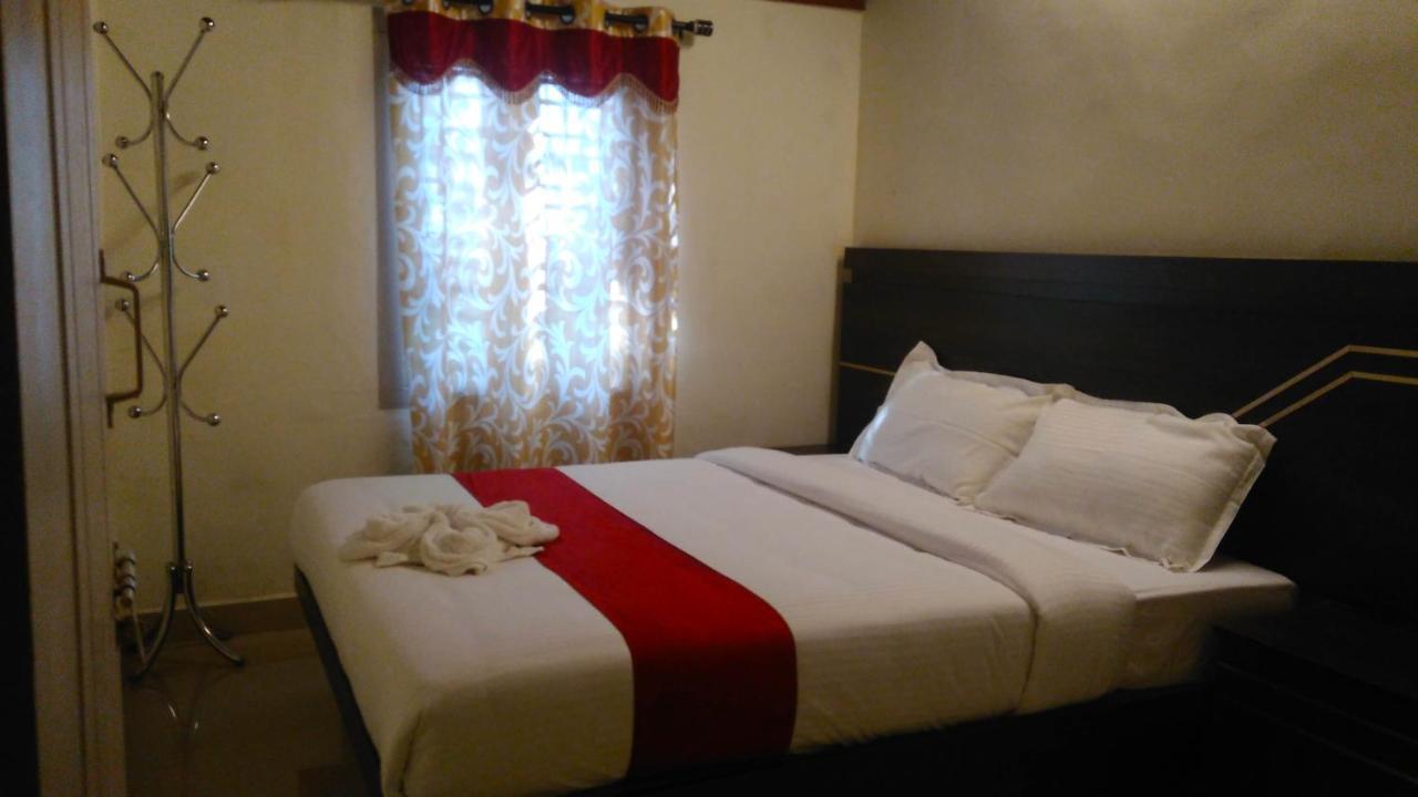 Leeland Munnar Bed & Breakfast Exterior photo